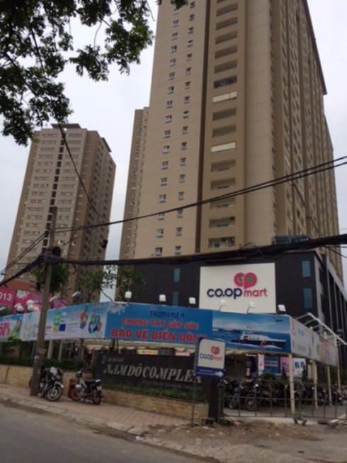 Chung cư Nam Đô Complex lình xình mâu thuẫn chủ - khách - ảnh 2