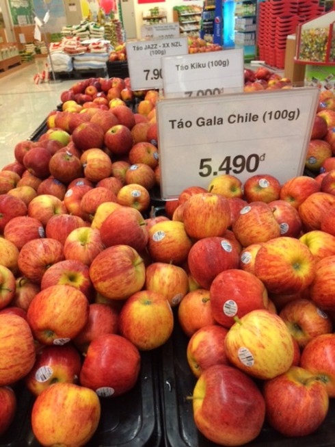 Nghi án bán táo Mỹ rẻ hơn táo Trung Quốc, Lotte Mart lên tiếng - ảnh 1