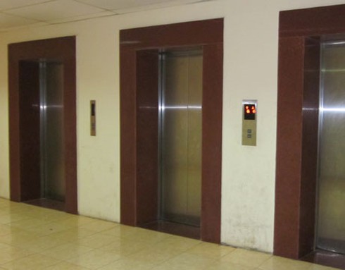 Công trình dành chỗ cho người khuyết tật: Tốn tiền thì... thôi? - ảnh 1