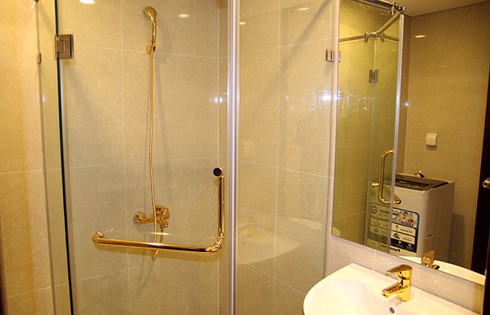 Choáng ngợp căn hộ phủ vàng ròng bạc tỷ ở Hà Nội - ảnh 8