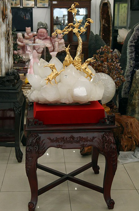 Cận cảnh chế tác bộ Dê vàng nửa tỷ đồng phục vụ đại gia chơi Tết - ảnh 1