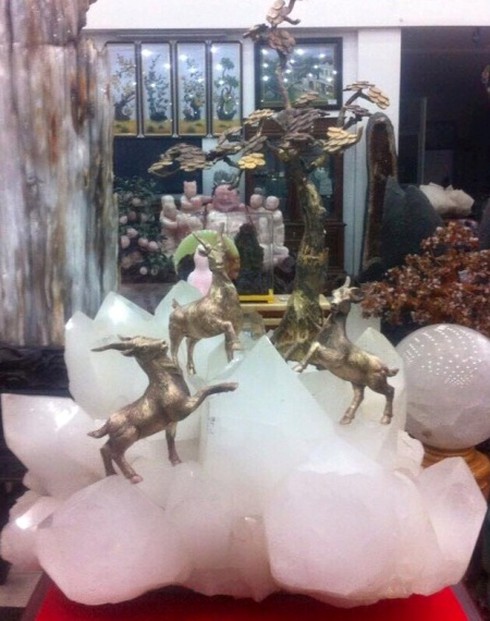 Cận cảnh chế tác bộ Dê vàng nửa tỷ đồng phục vụ đại gia chơi Tết - ảnh 3