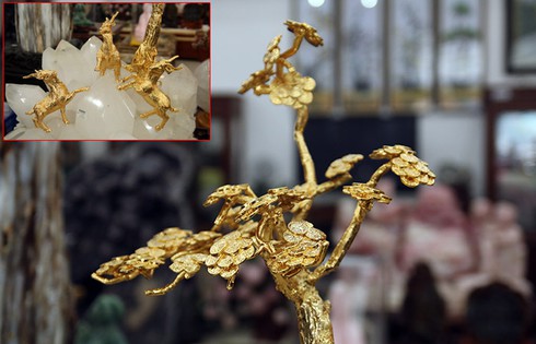 Cận cảnh chế tác bộ Dê vàng nửa tỷ đồng phục vụ đại gia chơi Tết - ảnh 6