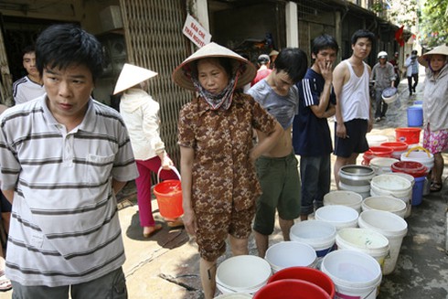 Hà Nội: Quận, phường nào có nguy cơ thiếu nước sạch mùa hè năm nay? - ảnh 1