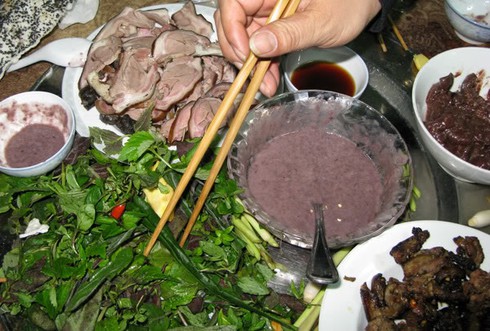 Phó Giám đốc Sở Y tế Hà Nội: Chưa có bằng chứng ăn thịt chó bị lây bệnh dại - ảnh 1