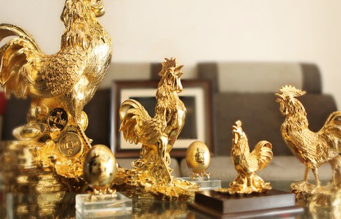 Nhà giàu chơi sang: “Cháy” gà vàng 24K, làm không kịp bán - ảnh 1