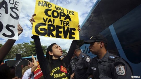 Sẽ có biểu tình đúng ngày khai mạc World Cup 2014 ở Brazil? - ảnh 2