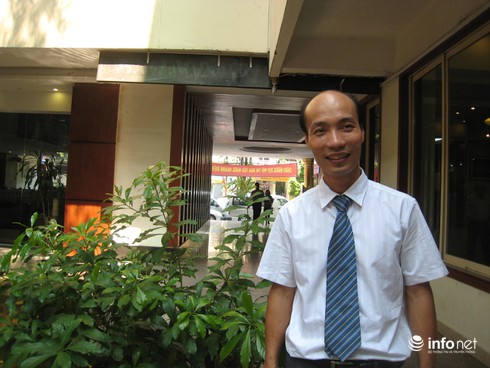 Dạy trẻ đi trên thủy tinh: Nước ngoài đã nghiên cứu rất kỹ và... an toàn (?!) - ảnh 1