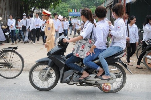 Học sinh vi phạm giao thông bị nghỉ học có gây sốc? - ảnh 2
