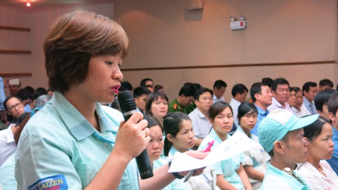 Chủ tịch Hà Nội: Công an sẽ đến tận cụm công nghiệp làm hộ khẩu cho công nhân! - ảnh 2