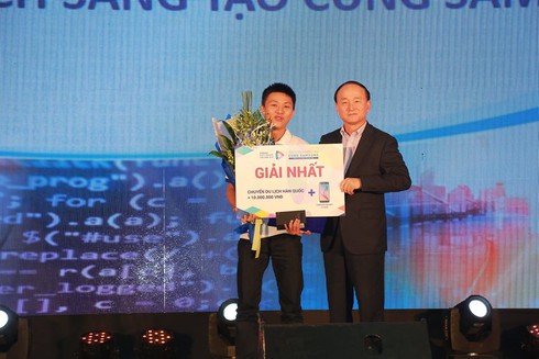 Trao giải cuộc thi “Thử thách sáng tạo cùng Samsung 2016” - ảnh 1