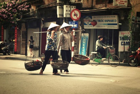 Hơn nửa số người di cư phải thuê nhà ở - ảnh 1