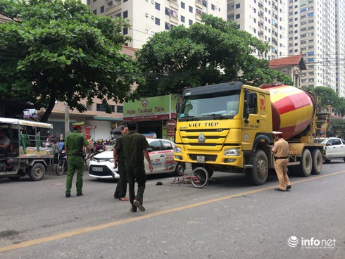 Cụ bà hy hữu thoát chết dưới bánh xe bồn ở Hà Nội - ảnh 2