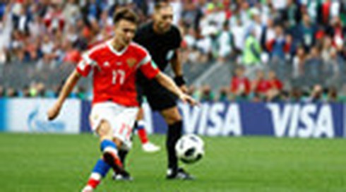 Tuyển Nga cần phải tận dụng tối đa biệt tài đá phạt của Golovin để tìm kiếm bàn thắng trước Ai Cập /// Reuters