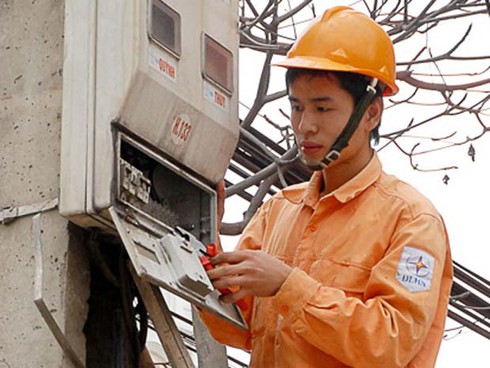Tăng giá điện: Chờ ý kiến EVN! - ảnh 2