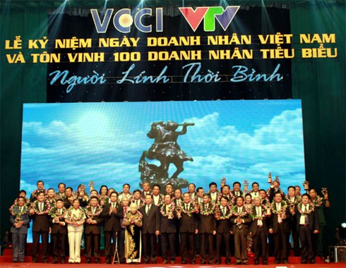 Nữ doanh nhân 100 tuổi tôn vinh