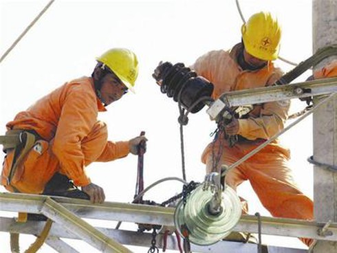 Huy động nguồn điện giá cao trước cao điểm mùa khô - ảnh 1