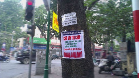 Bi kịch thời ngân hàng “nương tựa”… gốc cây, bờ tường - ảnh 2