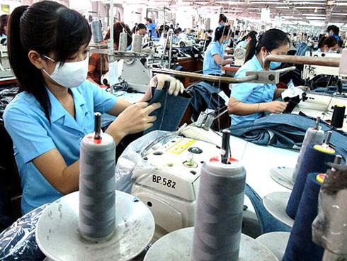 Tăng lương 2015: Lương tối thiểu vùng cao nhất 3,1 triệu đồng/tháng - ảnh 1