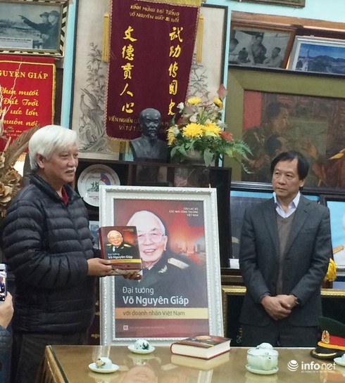 Ra mắt cuốn sách “Đại tướng Võ Nguyên Giáp với doanh nhân Việt Nam” - ảnh 2