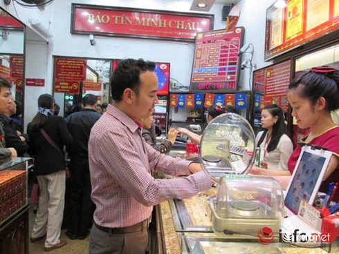 Ngăn “tiền bẩn” đổ vào gom vàng - ảnh 1