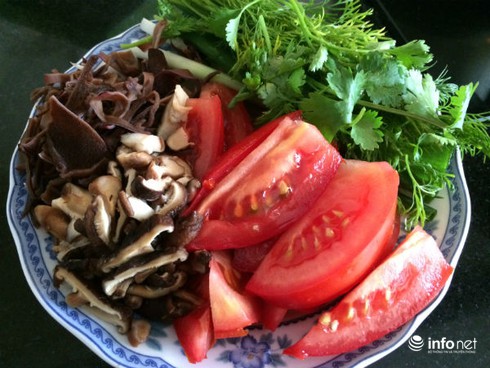 Cách nấu món bún tôm đúng kiểu Hải Phòng - ảnh 1