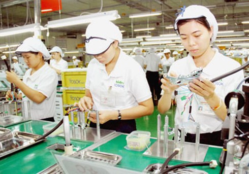 Phí “bôi trơn” 2014 vẫn đội lên khủng khiếp,
