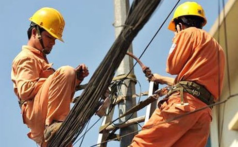 Hà Nội nóng, tiêu thụ tăng 28%, mất điện liên tục - ảnh 1