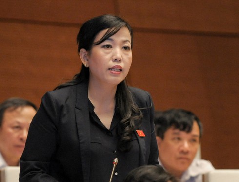 Tự tử vì bị tung clip