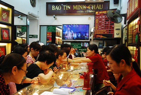 Giá vàng hôm nay 18/2 giảm mạnh sau ngày Thần tài - ảnh 1