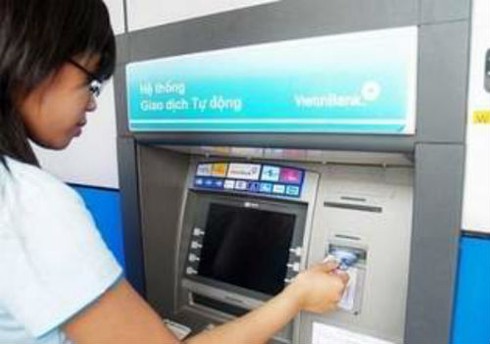 Việt Nam đã phát hành gần 100 triệu thẻ ATM - ảnh 1
