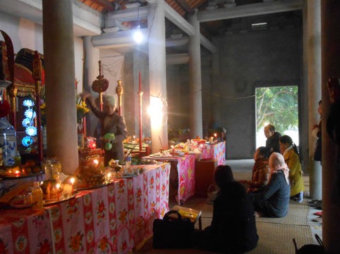 Ngày đầu năm tĩnh tâm trong không khí thiêng liêng của đình chùa - ảnh 1