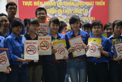 Giá trị của nụ hôn không khói thuốc - ảnh 6