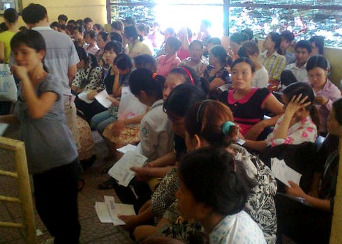 Xếp hàng chờ phá thai trong bệnh viện - ảnh 4