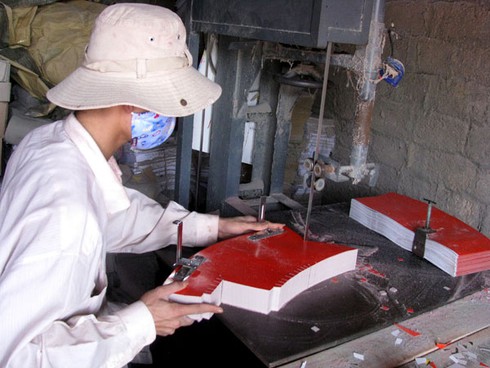 Làng mã hối hả vào vụ Tết - ảnh 5