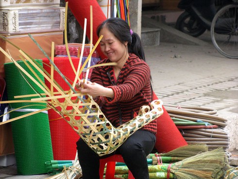 Làng mã hối hả vào vụ Tết - ảnh 7