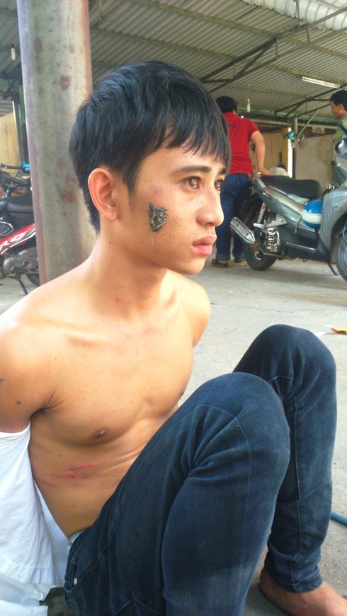 Đón chặn bắt “nóng” 2 tên trộm xe máy - ảnh 2