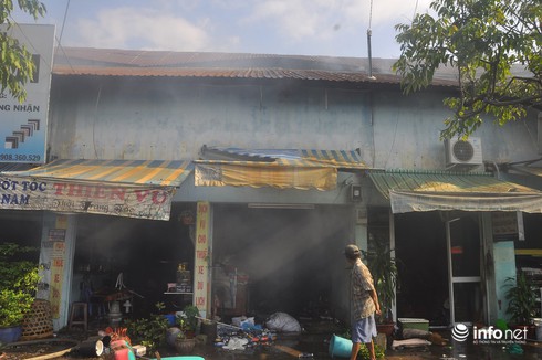 TP.HCM: Cháy lớn ở Bến Bình Đông, 1 người mất tích trong biển lửa - ảnh 2