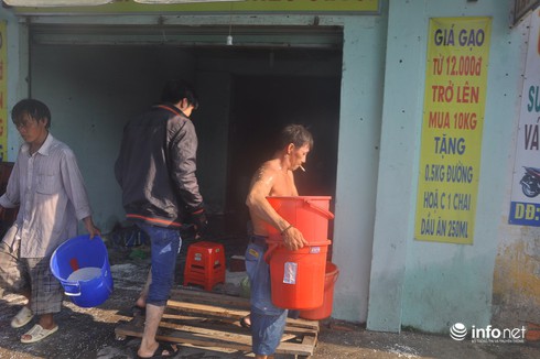 TP.HCM: Cháy lớn ở Bến Bình Đông, 1 người mất tích trong biển lửa - ảnh 5