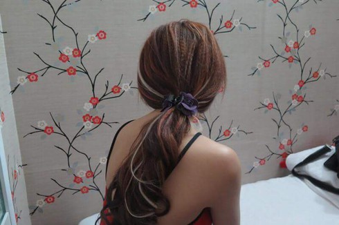 Núp bóng tiệm hớt tóc gội đầu bán dâm gần 1 triệu đồng/lượt - ảnh 1