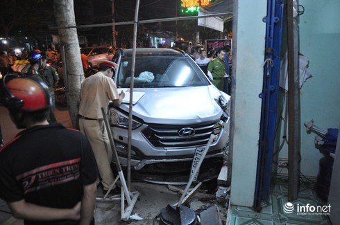Ô tô “điên” đâm hàng loạt xe máy khiến 1 người chết, 5 người bị thương - ảnh 5