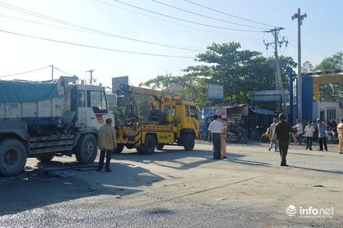 Hung thần xe ben gây náo loạn đường phố, đâm hàng loạt xe bẹp dúm - ảnh 3