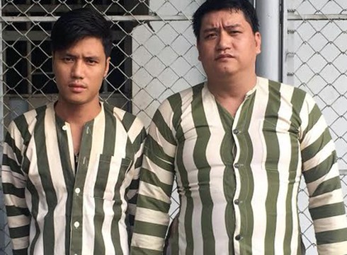 Nhiều hàng “nóng” trong tiệm cầm đồ ở Sài Gòn - ảnh 1