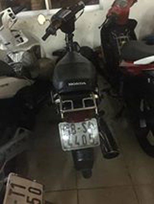 Camera ghi lại cảnh cướp giật giúp các trinh sát đặc nhiệm tóm gọn đôi nam nữ - ảnh 2