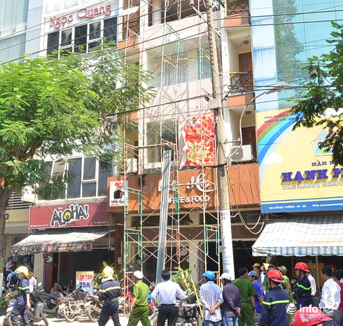 Công nhân bốc cháy trên giàn giáo - ảnh 1