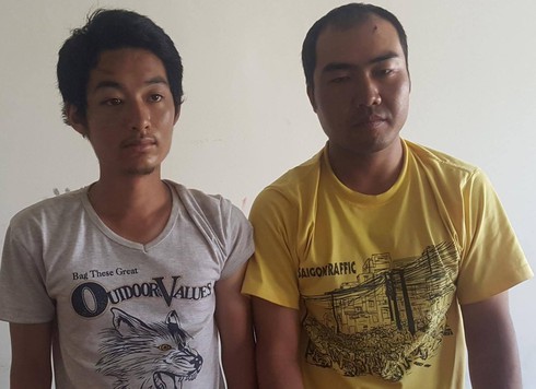 2 người Trung Quốc nhập cảnh trái phép, dùng súng giả đi cướp ô tô - ảnh 1