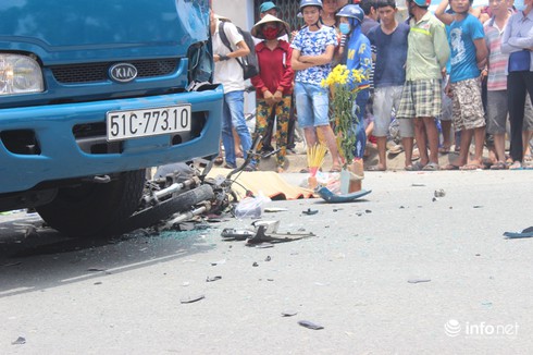 Cháy xe trên cao tốc và tai nạn nghiêm trọng làm 2 người thương vong - ảnh 1