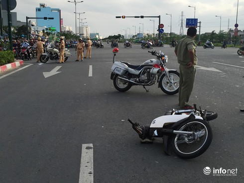 Cụ ông 82 tuổi và 2 người bị húc văng trên đại lộ đẹp nhất TP.HCM - ảnh 1