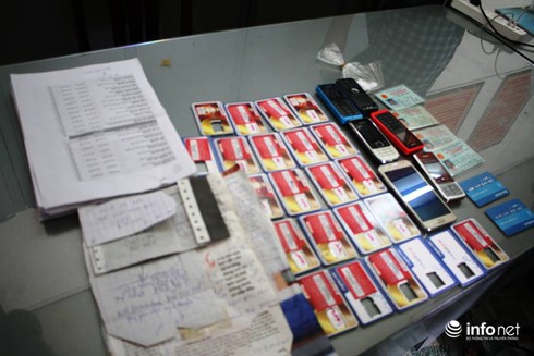 Bắt người cung cấp thẻ ATM cho