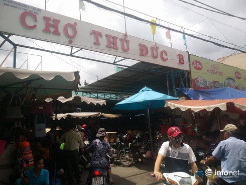 Tỷ phú bốc vác chợ Thủ Đức: “Vé số tìm người chứ mình không tìm vé số” - ảnh 1